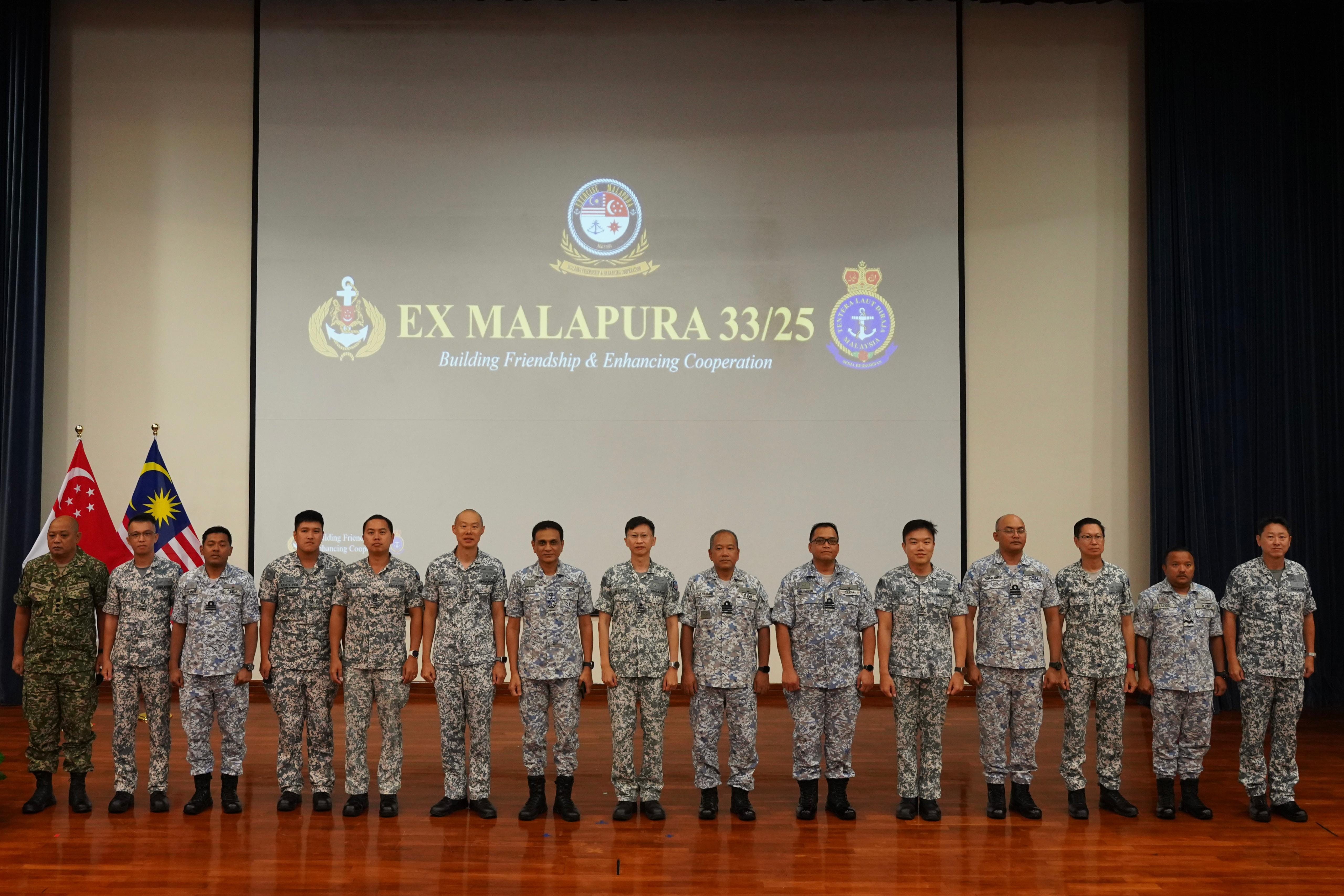 RSN Fleet Commander Rear Admiral Kwan Hon Chuong (8th from left) and RMN Western Fleet Commander Vice Admiral Dato Bahar